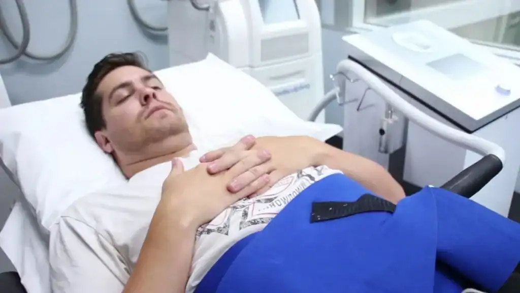Transforming Bodies: Celebrity Success Stories and the Truth Behind Body Contouring 2 Image of male having body contouring Calne treatment