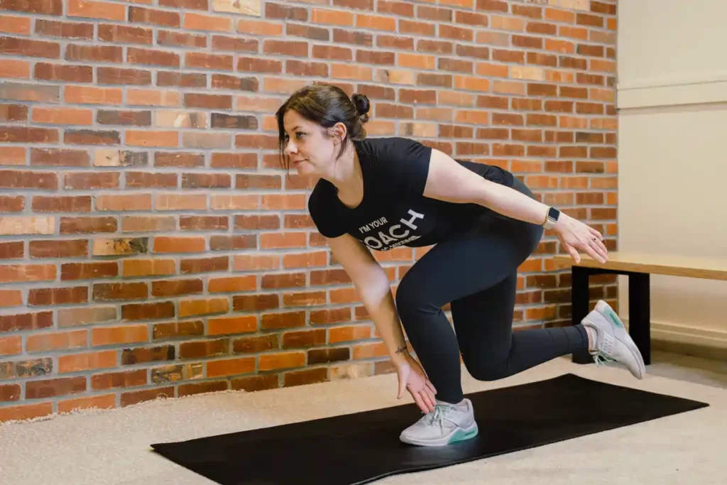 Tone Your Arms in Just One Week: Achieve Results Without the Gym! 1 A person exercising their arms at home with light weights Calne